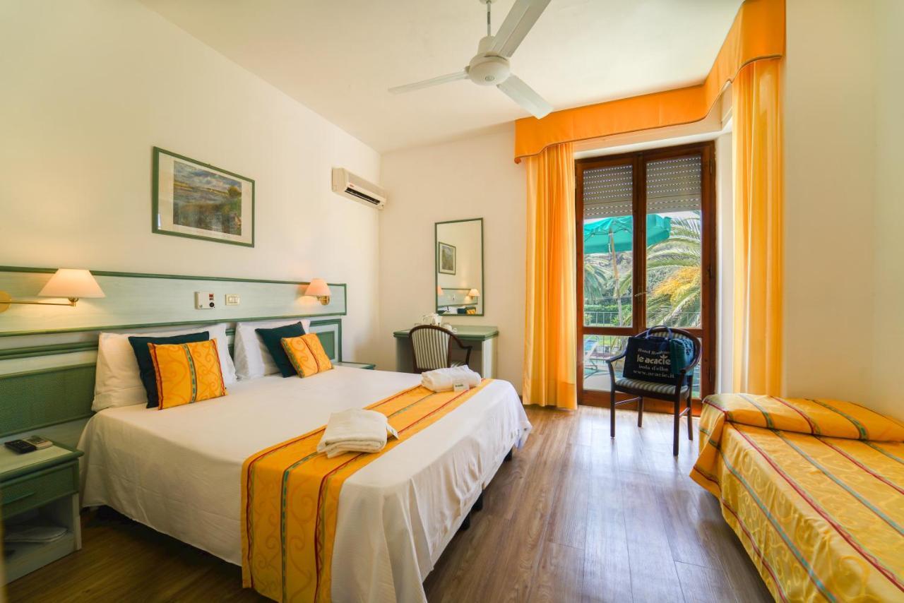 Hotel Le Acacie Capoliveri  Buitenkant foto