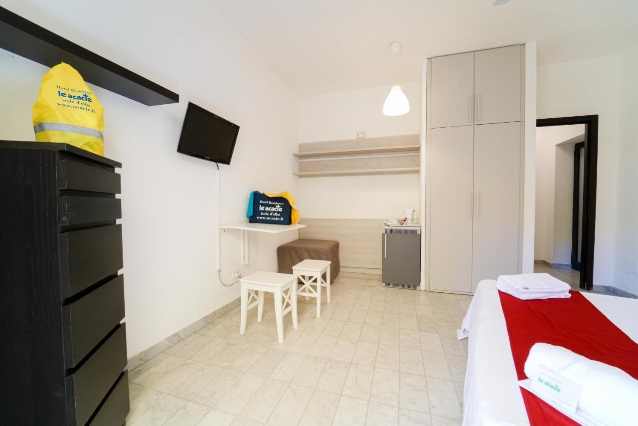 Hotel Le Acacie Capoliveri  Buitenkant foto