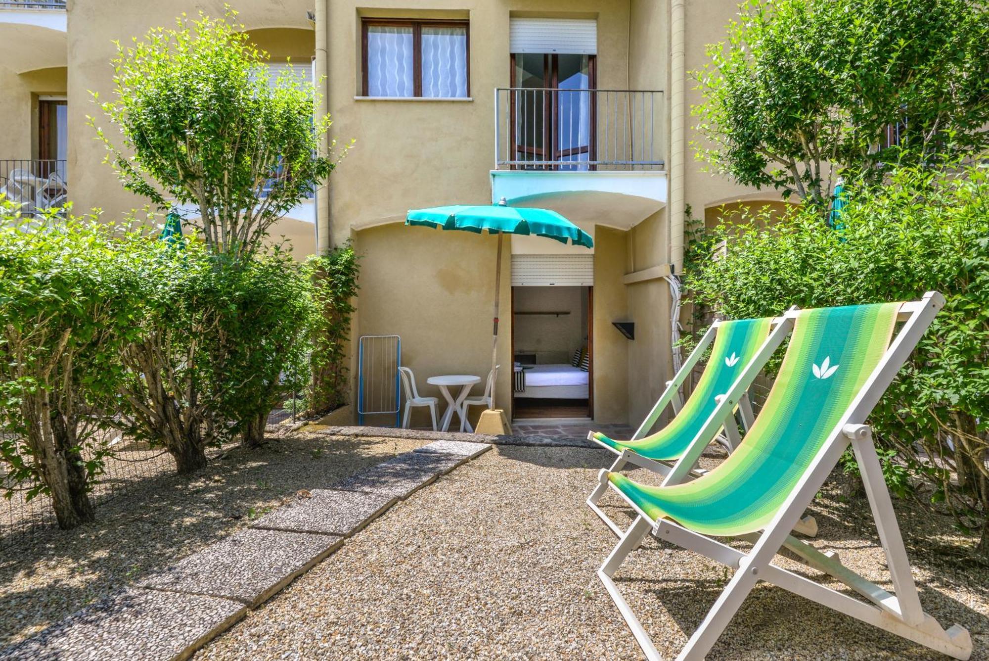 Hotel Le Acacie Capoliveri  Buitenkant foto