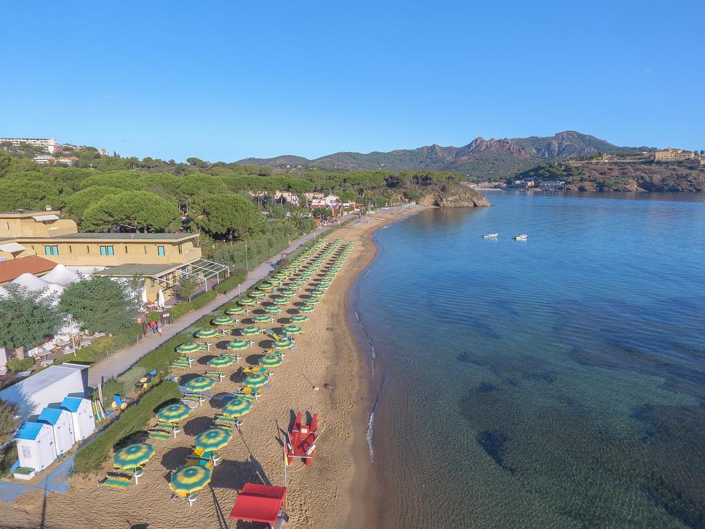 Hotel Le Acacie Capoliveri  Buitenkant foto