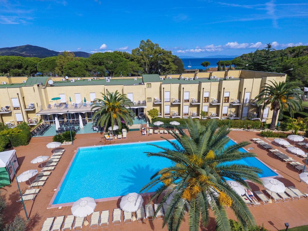Hotel Le Acacie Capoliveri  Buitenkant foto